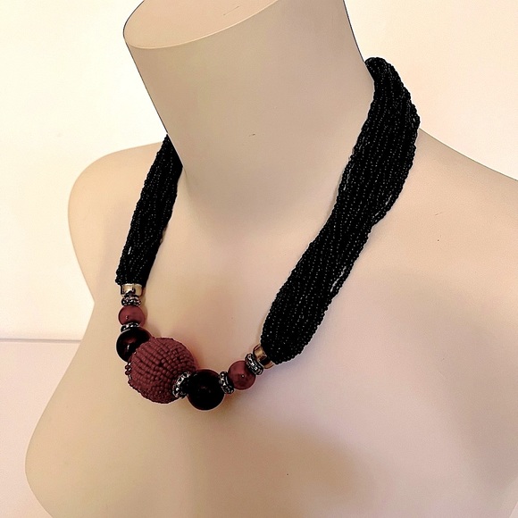 2 x $20‼️ BEADED MULTILAYER CHOKER NECKLACE Black and Red Vintage Style - Picture 5 of 8